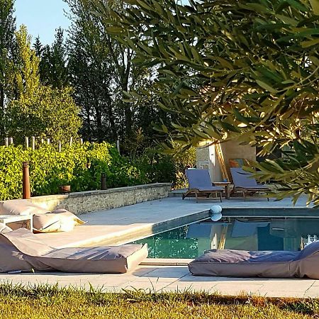 Fontaine De Cerier Bed & Breakfast แกสติญง-ดู-การ์ ภายนอก รูปภาพ