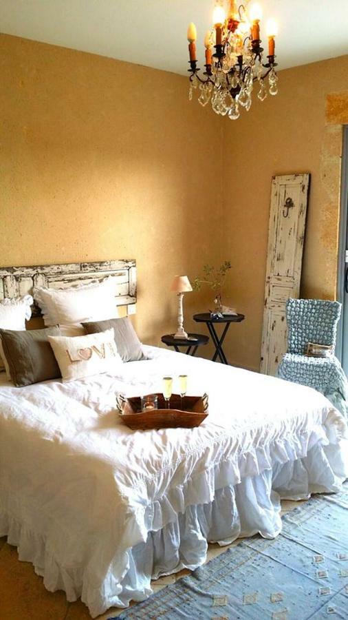 Fontaine De Cerier Bed & Breakfast แกสติญง-ดู-การ์ ภายนอก รูปภาพ