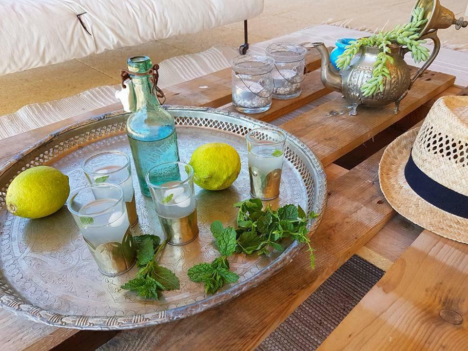 Fontaine De Cerier Bed & Breakfast แกสติญง-ดู-การ์ ภายนอก รูปภาพ